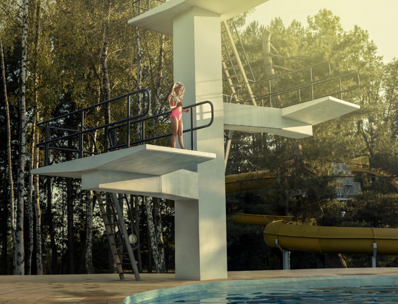 AVANTGAND - Lieven Dirckx: A wider view of the image.<Br>
<Br>
The images were made in such a way they can be used in very different sizes. 